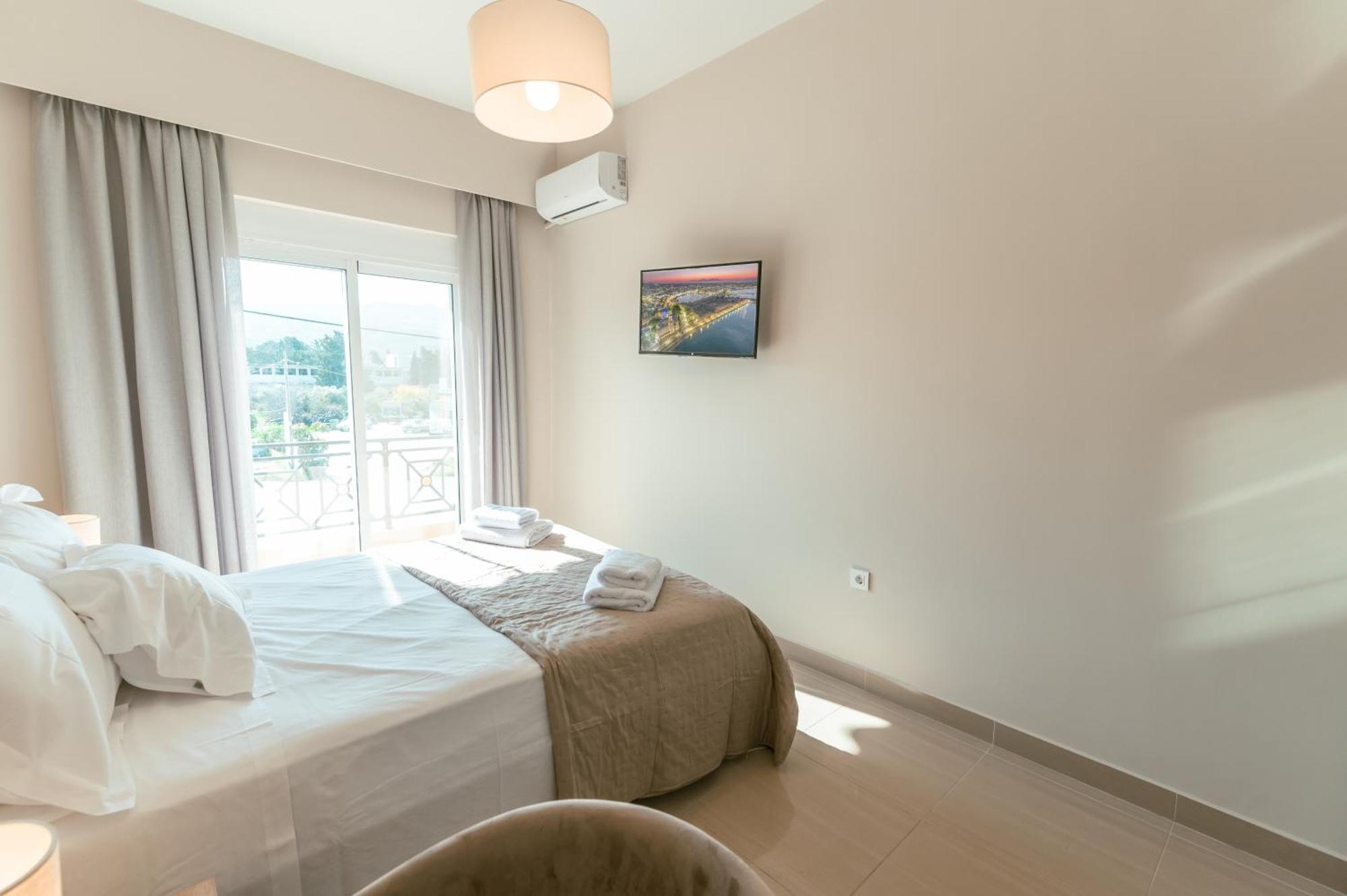 Brand New Elegant Suite Platánion 외부 사진