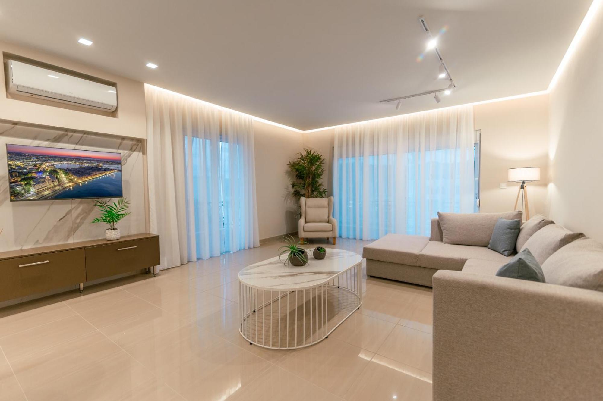 Brand New Elegant Suite Platánion 외부 사진