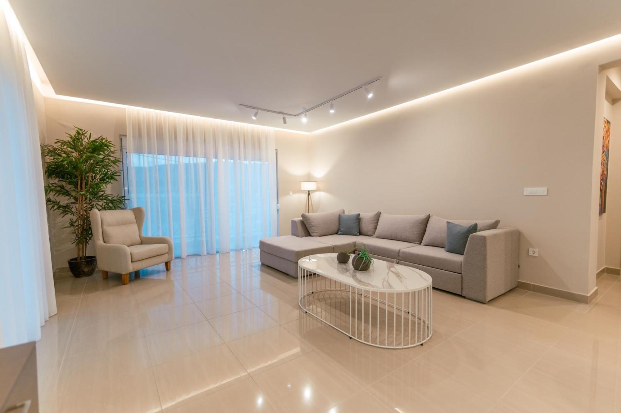Brand New Elegant Suite Platánion 외부 사진